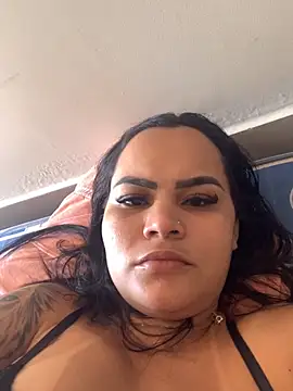 Snapshot of Carlamolly9247 chatting on 09/23/25, 02:42 Carlamolly9247 online show from 09/23/25, 02:42