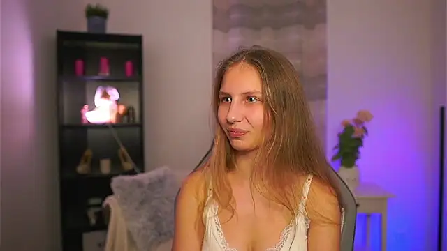 emmie murray online show from 03/12/26, 07:53