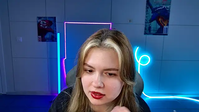 Snapshot of HaleySun chatting on 10/02/25, 01:07 HaleySun online show from 10/02/25, 01:07
