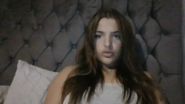 Snapshot of YourBabyx69x chatting on 10/11/25, 07:45 YourBabyx69x online show from 10/11/25, 07:45