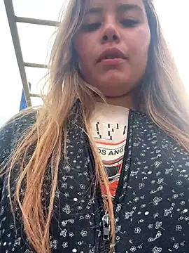 Snapshot of Violettt_hot chatting on 10/31/25, 12:28 Violettt hot online show from 10/31/25, 12:28