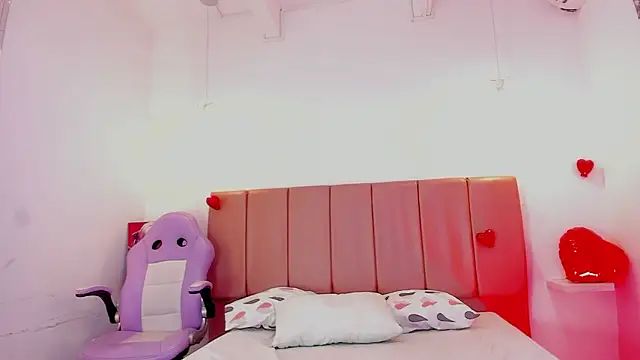 emily  walker online show from 02/15/26, 05:37