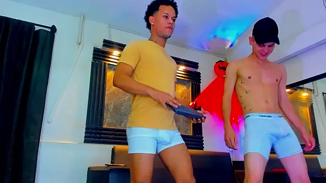 Snapshot of ALEX_MILLER25 chatting on 10/12/25, 03:49 ALEX MILLER25 online show from 10/12/25, 03:49