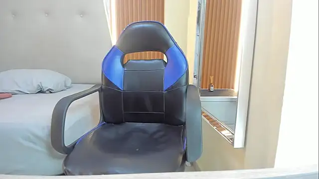 SAMANTHABENET online show from 02/09/26, 07:18