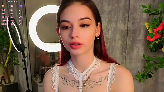 LunaraRada online show from 02/03/26, 07:19