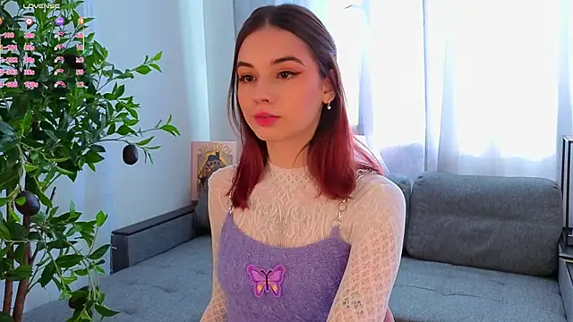 LunaraRada online show from 03/20/26, 09:14