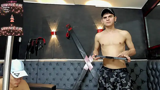 Snapshot of liam_coleman25 chatting on 11/24/25, 04:34 liam coleman25 online show from 11/24/25, 04:34