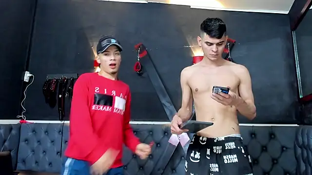 Snapshot of liam_coleman25 chatting on 12/05/25, 04:54 liam coleman25 online show from 12/05/25, 04:54