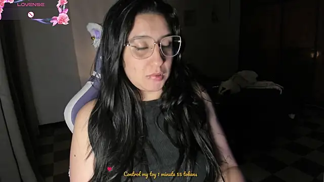 Snapshot of tellmemaddie chatting on 07/14/26, 03:11 tellmemaddie online show from 07/14/26, 03:11