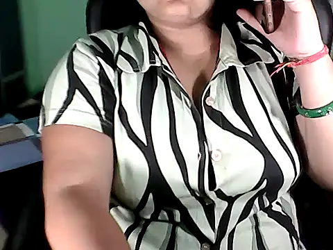 Snapshot of BABITA_KUMARII chatting on 10/08/25, 03:53 BABITA KUMARII online show from 10/08/25, 03:53