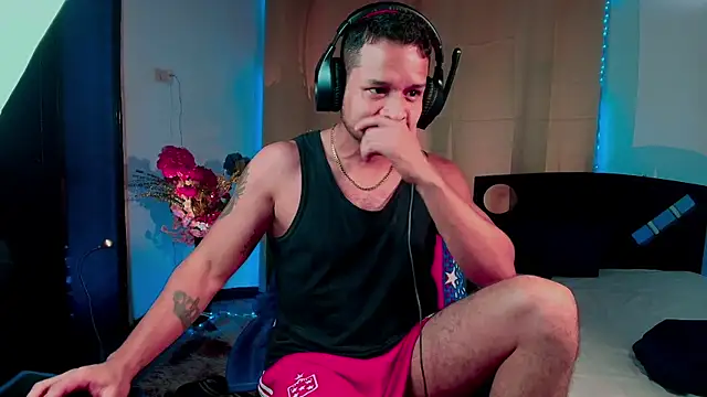 LucasGaeel online show from 10/30/25, 11:22