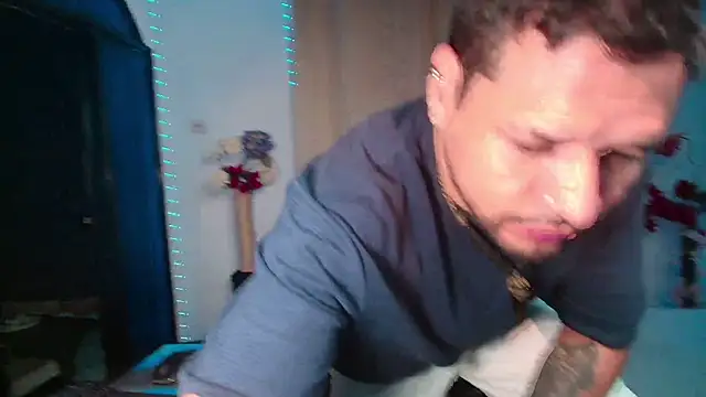 LucasGaeel online show from 02/24/26, 03:15