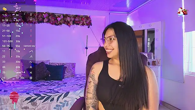 kloe28 online show from 12/15/25, 11:25