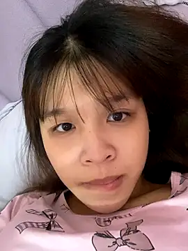 Snapshot of Hanaa07_ chatting on 11/01/25, 12:34 Hanaa07 online show from 11/01/25, 12:34