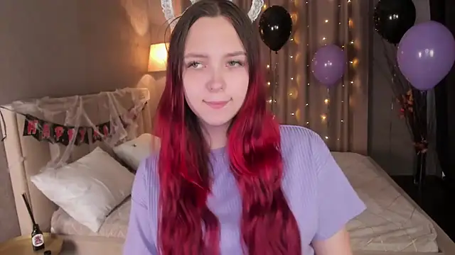 Monica  Queen online show from 10/27/25, 05:22