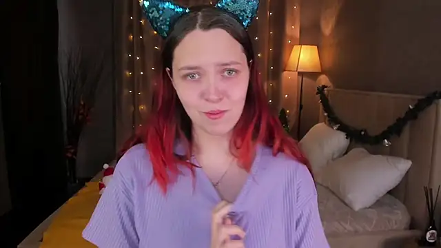 Monica  Queen online show from 11/30/25, 05:33