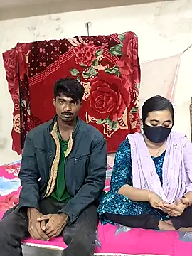 Love Queen11 online show from 02/13/26, 04:03