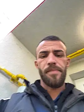 Snapshot of sexyman1936 chatting on 10/29/25, 10:39 sexyman1936 online show from 10/29/25, 10:39