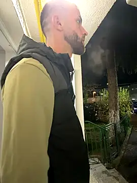 Snapshot of sexyman1936 chatting on 11/23/25, 03:34 sexyman1936 online show from 11/23/25, 03:34