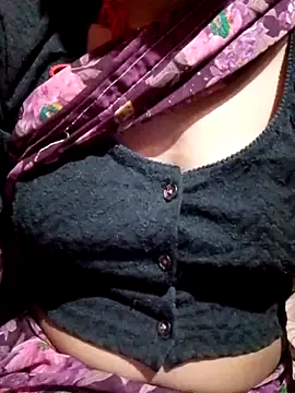 Hot rieal6 online show from 04/10/26, 04:23