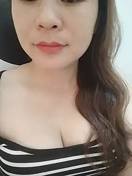 Snapshot of Girl_Shy2000 chatting on 05/29/26, 02:53 Girl Shy2000 online show from 05/29/26, 02:53