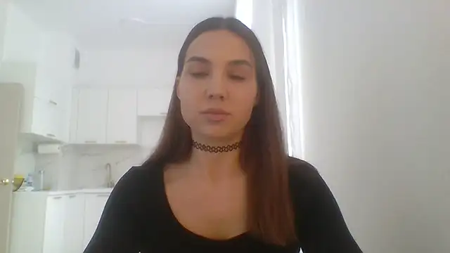 Arivessa online show from 10/25/25, 10:01