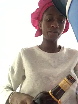 Caramel102004 online show from 04/08/26, 12:05