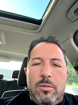 Snapshot of carpediemhkn chatting on 09/28/25, 08:09 carpediemhkn online show from 09/28/25, 08:09