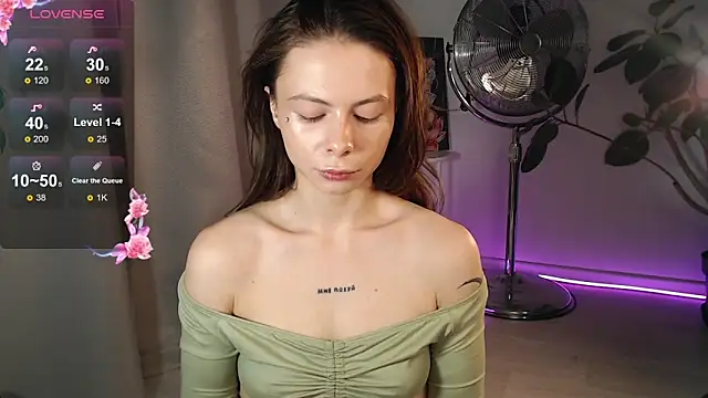 BellaAbey online show from 12/13/25, 07:53