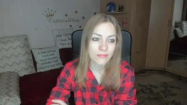 Tiffany Bates online show from 12/17/25, 02:50