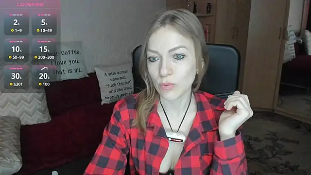 Tiffany Bates online show from 04/12/26, 03:00