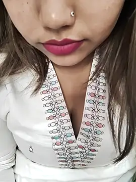 Miss Rose   online show from 03/23/26, 06:39