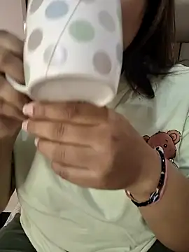 Miss Rose   online show from 03/28/26, 04:45