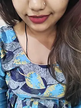 Snapshot of Miss_Rose__ chatting on 05/14/26, 07:37 Miss Rose online show from 05/14/26, 07:37