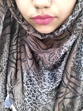 Snapshot of Miss_Rose__ chatting on 05/16/26, 12:59 Miss Rose online show from 05/16/26, 12:59