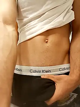 ruiiizz online show from 04/20/26, 04:43