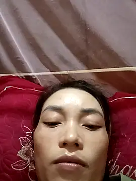 Snapshot of Phiny_xx chatting on 10/07/25, 01:52 Phiny xx online show from 10/07/25, 01:52