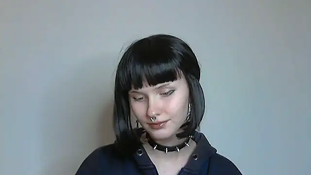 Snapshot of Paradoxy_ chatting on 10/22/25, 07:24 Paradoxy online show from 10/22/25, 07:24