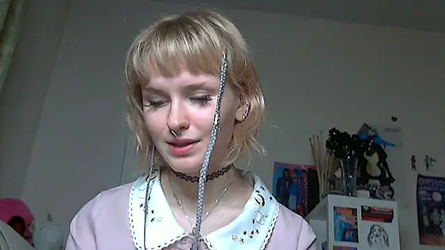 Paradoxy  online show from 05/05/26, 07:55