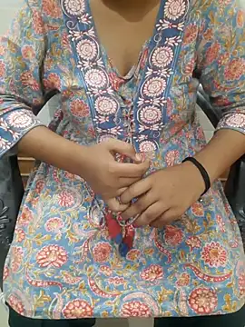 Snapshot of Minakshi_677 chatting on 10/01/25, 07:03 Minakshi 677 online show from 10/01/25, 07:03