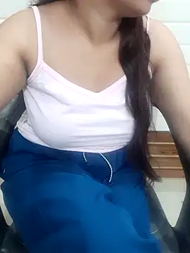 Snapshot of Minakshi_677 chatting on 10/07/25, 11:57 Minakshi 677 online show from 10/07/25, 11:57