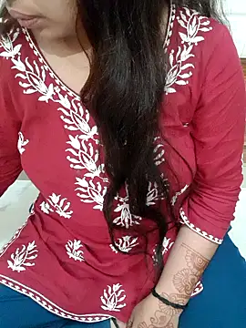 Snapshot of Minakshi_677 chatting on 10/12/25, 02:21 Minakshi 677 online show from 10/12/25, 02:21