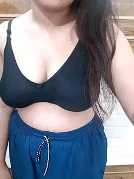 Snapshot of Minakshi_677 chatting on 11/18/25, 05:23 Minakshi 677 online show from 11/18/25, 05:23