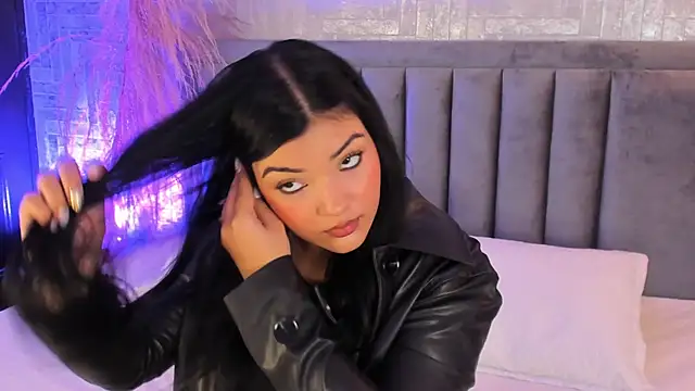 EmmaBlossom online show from 11/23/25, 07:24