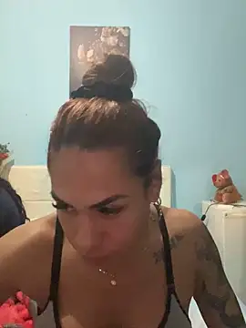 Naomi24herr online show from 11/27/25, 05:53