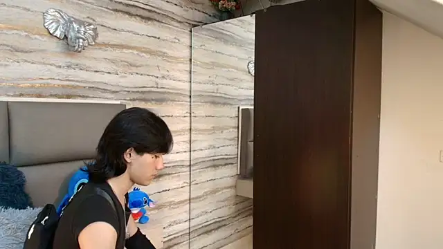 Lovers 21 online show from 11/26/25, 03:40