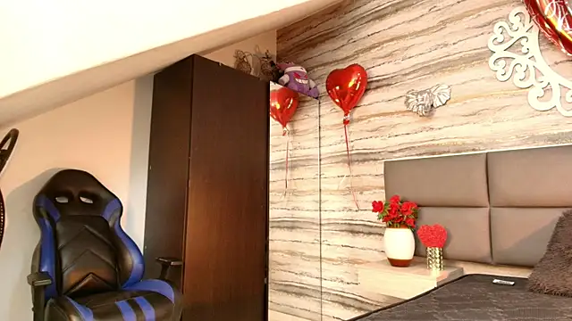 Lovers 21 online show from 02/17/26, 03:36