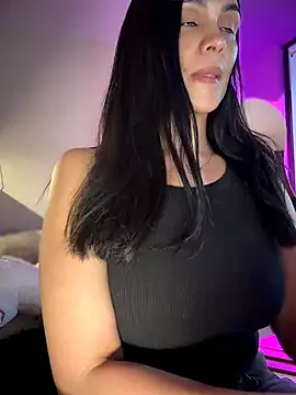 Antonella Maxwell online show from 05/07/26, 07:41