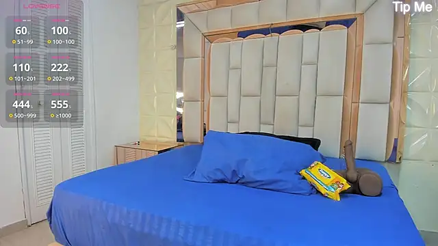 Sarah Adamss online show from 10/30/25, 12:39