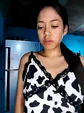 Snapshot of fabulousgirl chatting on 11/05/25, 05:29 fabulousgirl online show from 11/05/25, 05:29